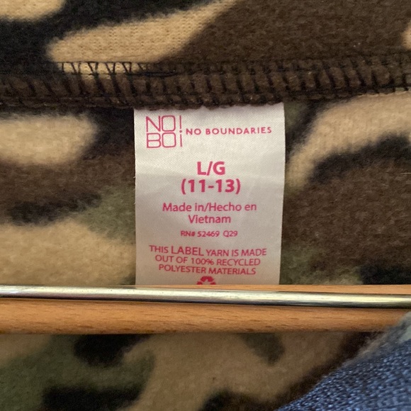 camo pullover with zipper - Picture 3 of 4